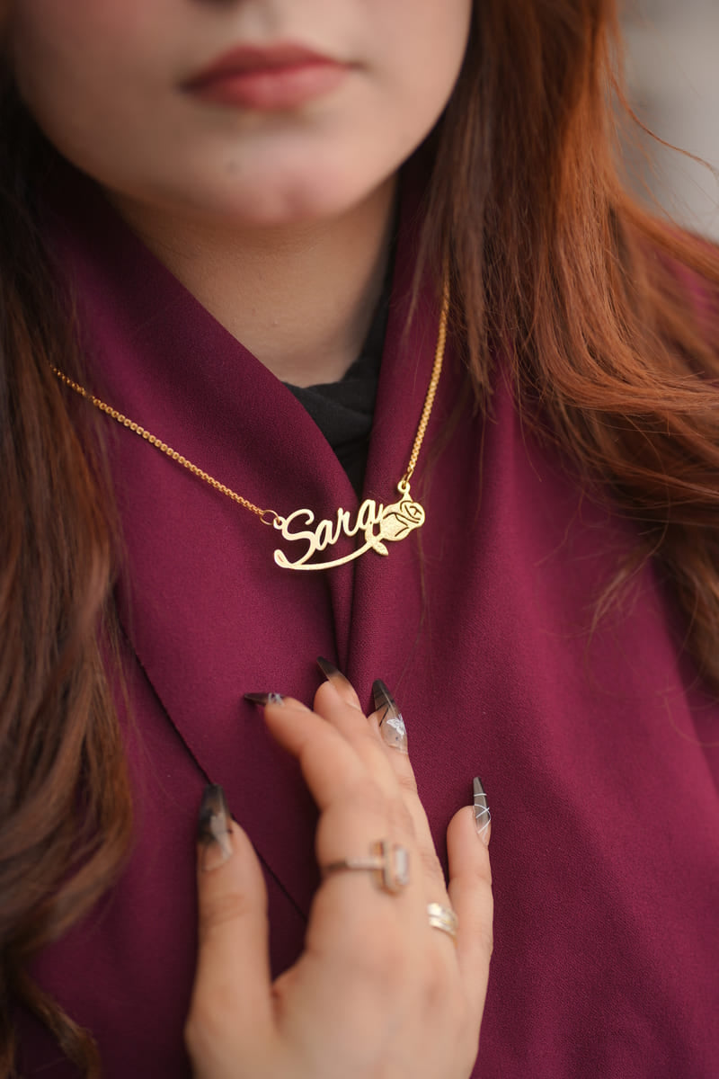 Beautiful Cusatomized Name Necklace (RO2)