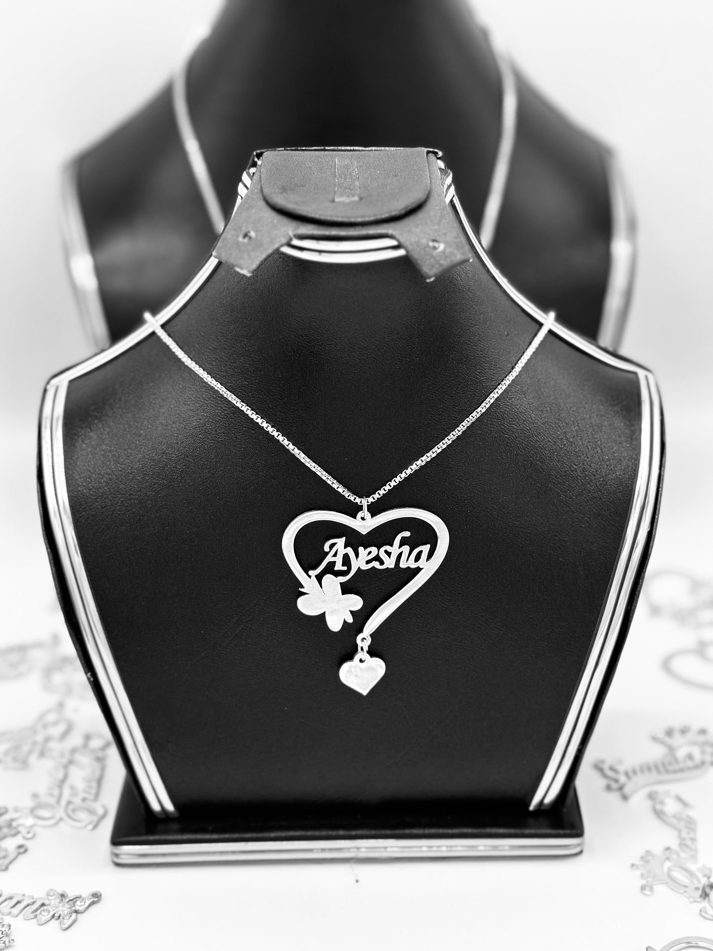 Beautiful Cusatomized Name Necklace (RO4)
