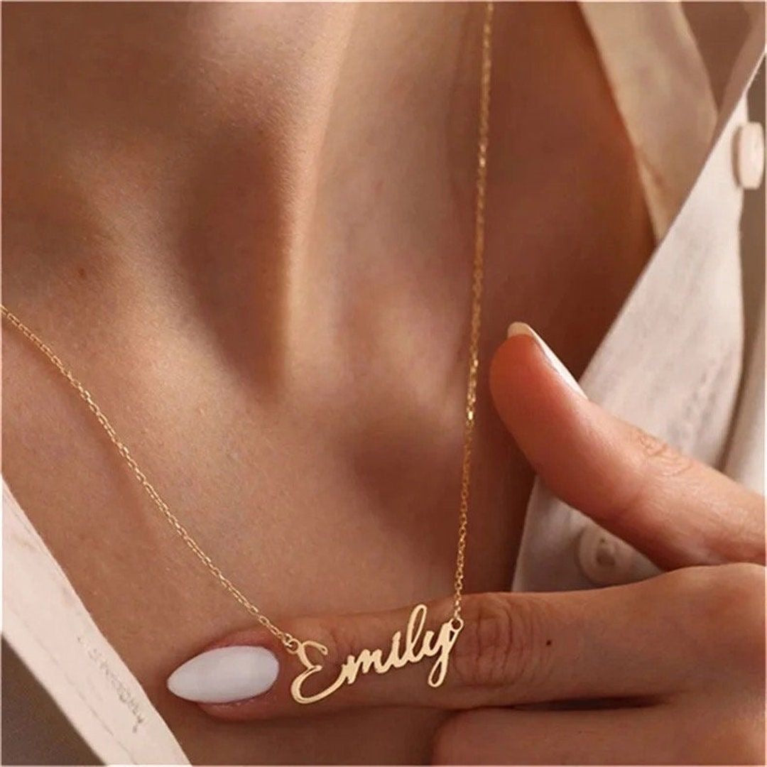 Beautiful Cusatomize Name Necklace
