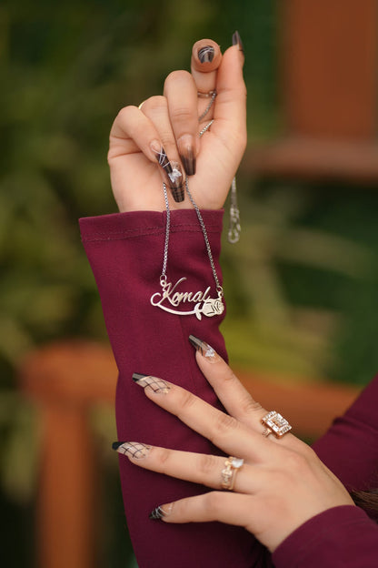 Beautiful Cusatomized Name Necklace (RO2)