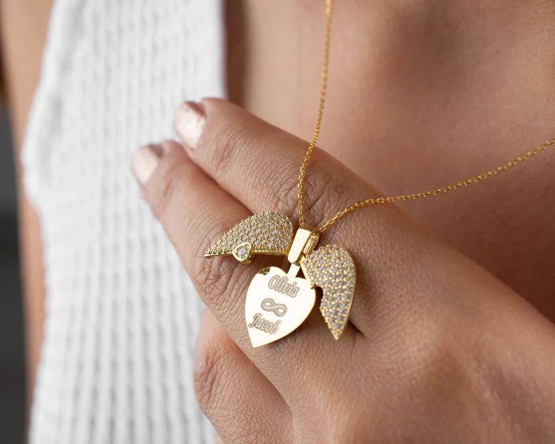 Beautiful Engraved Name Angel Heart Necklace