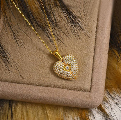 Beautiful Engraved Name Angel Heart Necklace